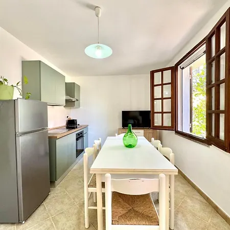 Torre Di Bari Apartment *